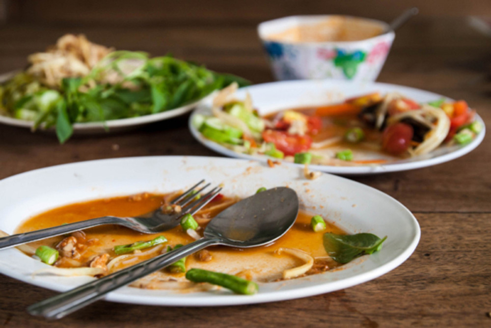 Thức ăn thừa g&acirc;y ung thư: V&igrave; sao c&oacute; m&oacute;n để qua đ&ecirc;m vẫn ăn được, nhưng c&oacute; m&oacute;n h&acirc;m n&oacute;ng kỹ đến đ&acirc;u cũng đừng tiếc?- Ảnh 1.