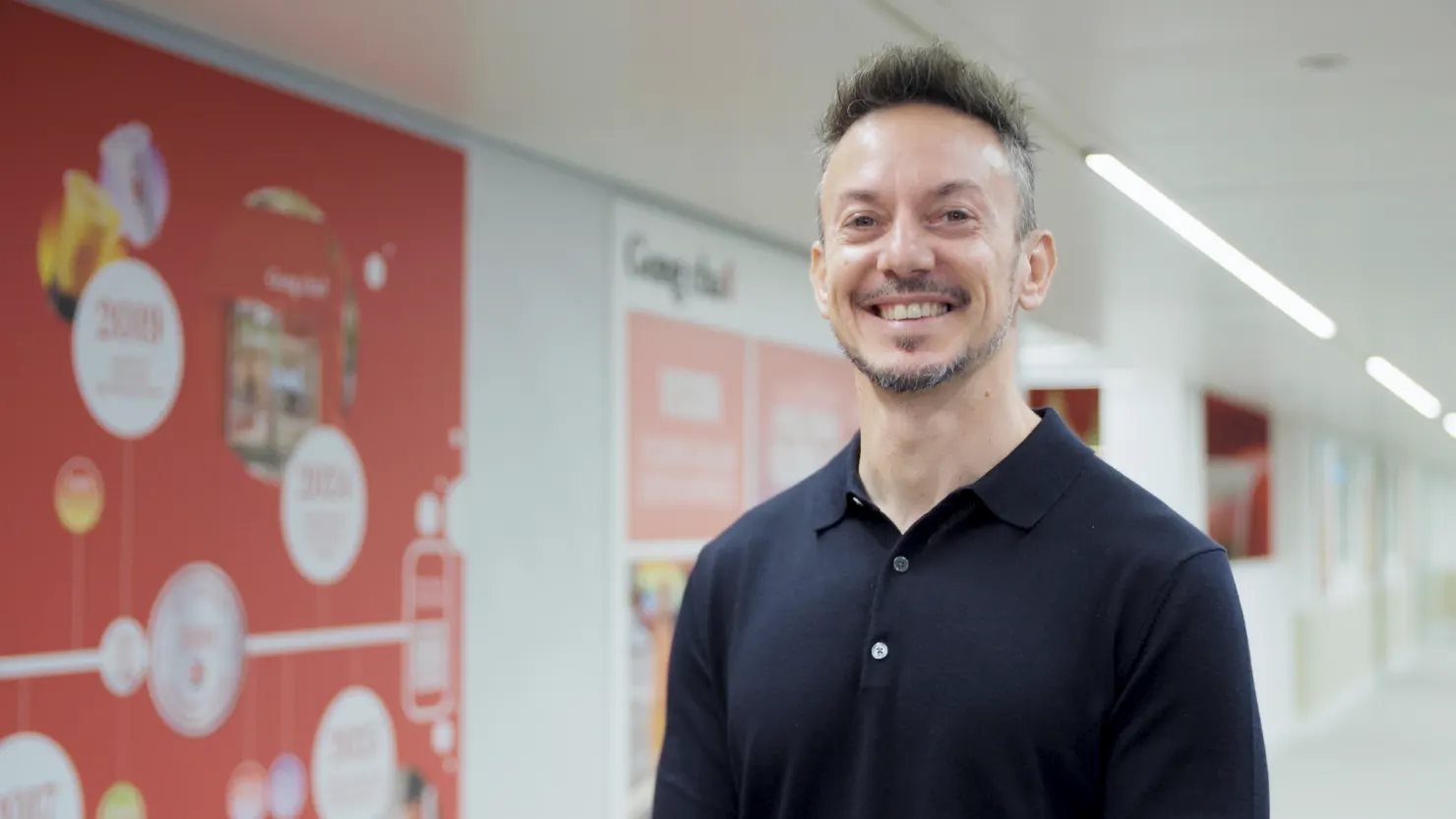 Nh&acirc;n vi&ecirc;n cấp cao bỏ l&agrave;m ng&acirc;n h&agrave;ng để b&aacute;n tr&agrave; sữa tr&acirc;n ch&acirc;u, thu về h&agrave;ng trăm triệu USD mỗi năm- Ảnh 1.