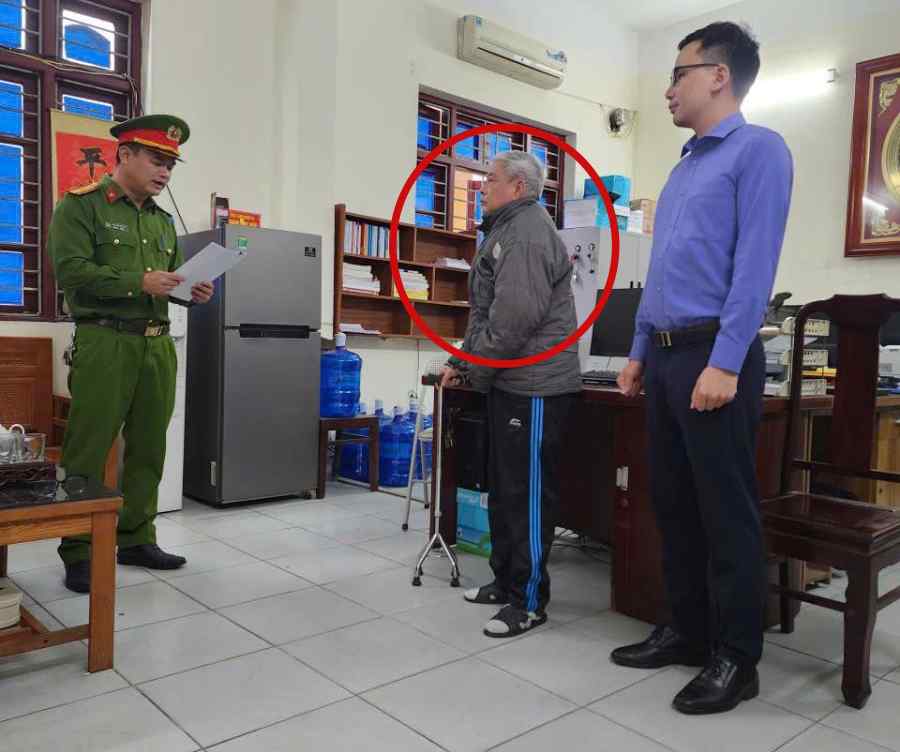 Quyết định khởi tố nguy&ecirc;n B&iacute; thư chi bộ Vũ Quang Ph&uacute;c- Ảnh 1.