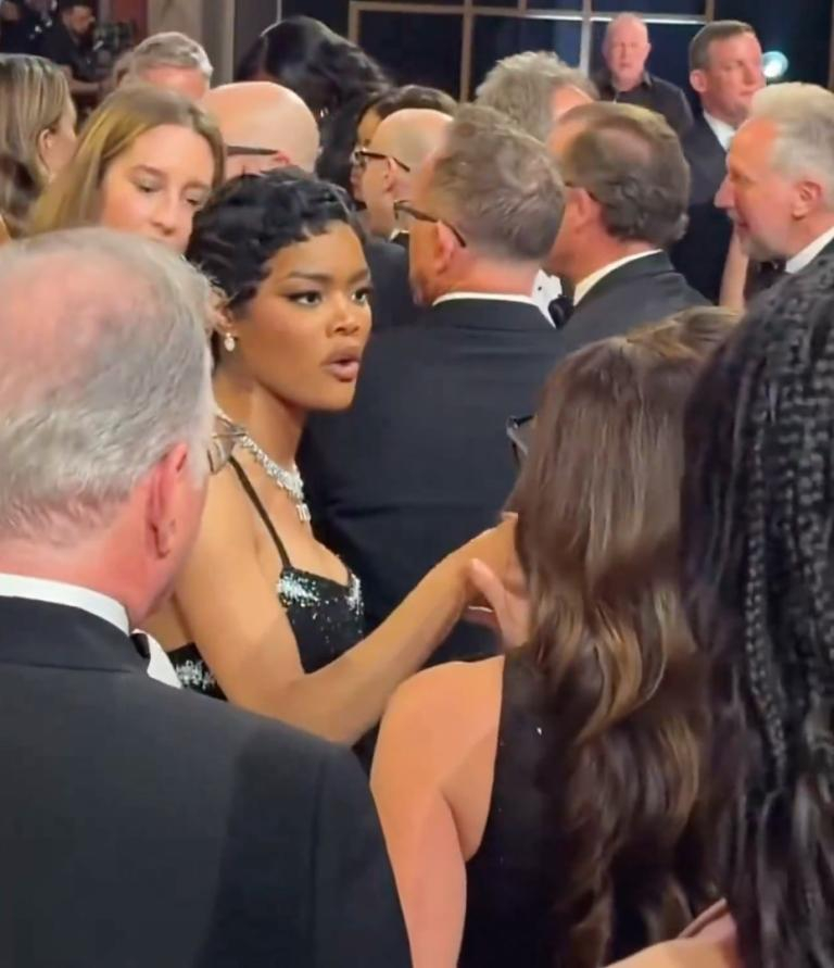 1 sao nữ ẩu đả, 