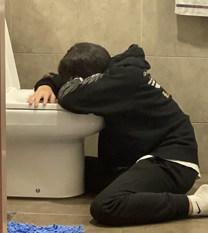 B&aacute;c sĩ nhắc nhở 6 triệu chứng phổ biến nhất của ung thư ruột: Tiếc l&agrave; rất nhiều người bỏ qua, tưởng l&agrave;&hellip; "ốm vặt"- Ảnh 2.