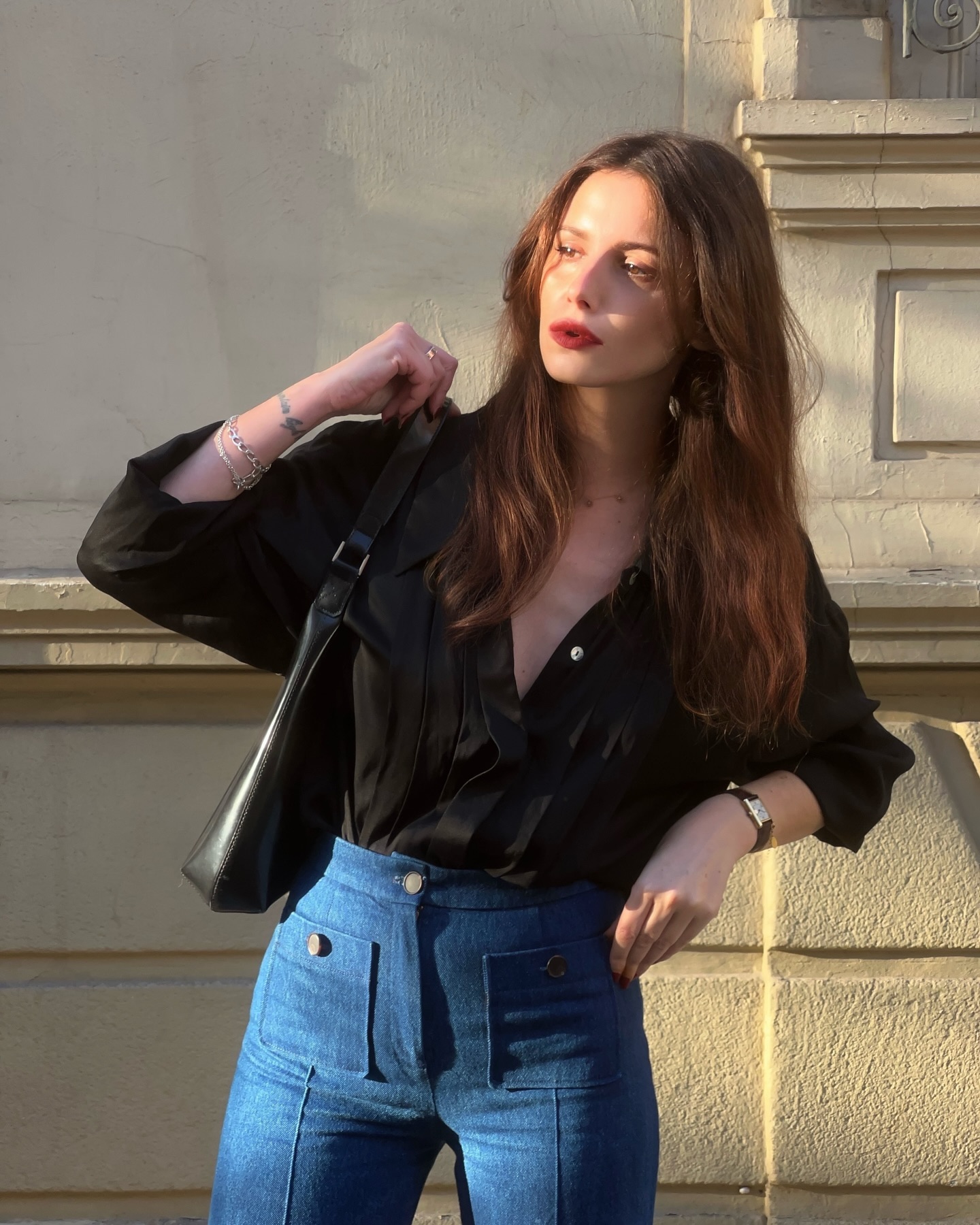 Phụ nữ Ph&aacute;p x&acirc;y dựng tủ đồ tối giản m&ugrave;a h&egrave; với 5 m&oacute;n thời trang cơ bản- Ảnh 3.