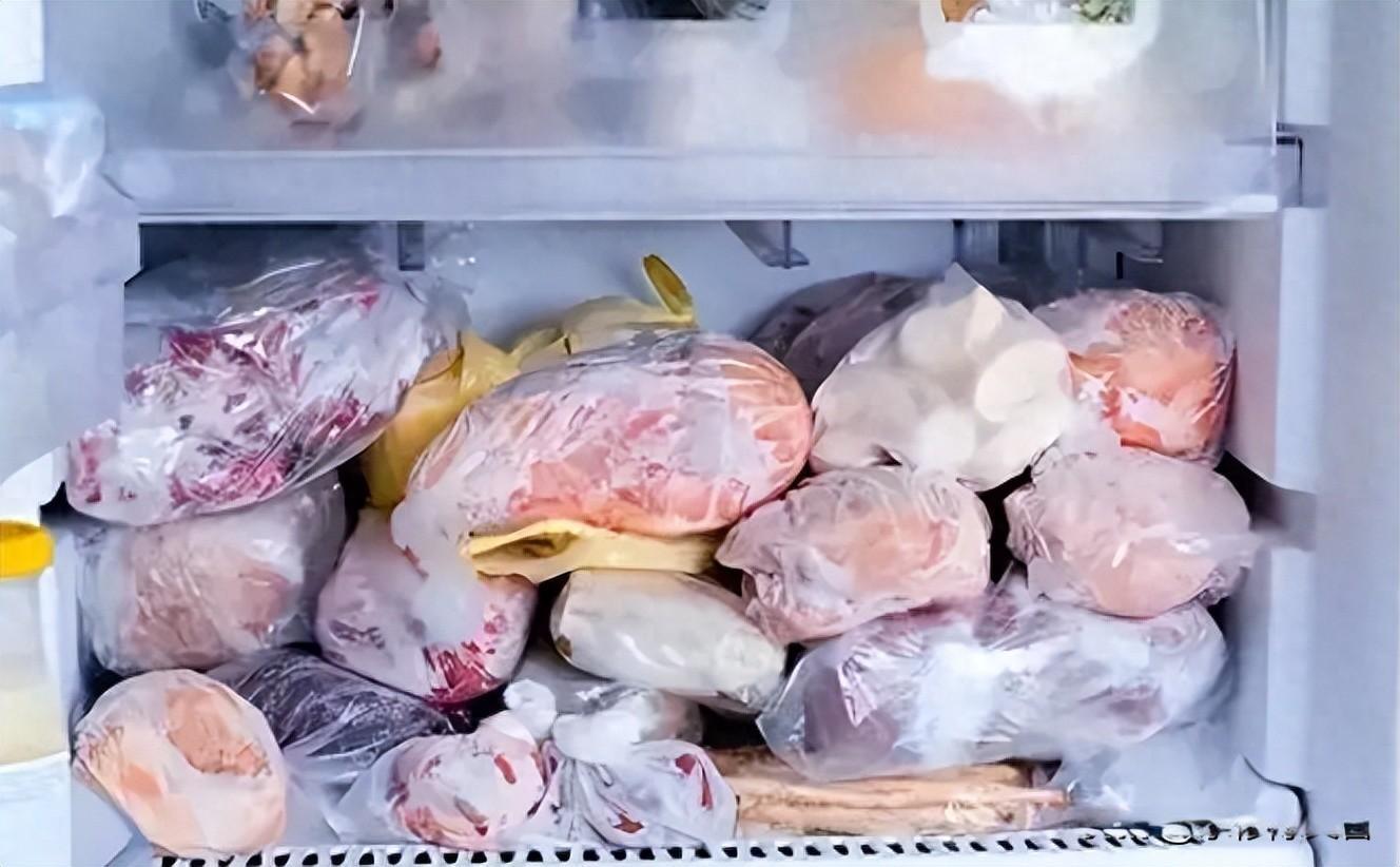 Người phụ nữ qua đời v&igrave; ung thư tuyến tụy, chuy&ecirc;n gia độc chất tiết lộ: 3 th&oacute;i quen biến tủ lạnh th&agrave;nh "ổ nu&ocirc;i" ung thư- Ảnh 3.