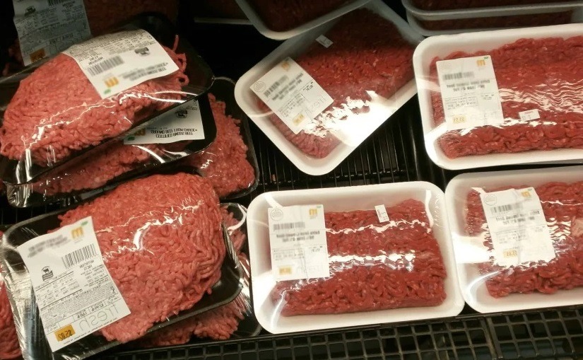 Thịt xay sẵn trong si&ecirc;u thị: Nh&acirc;n vi&ecirc;n n&oacute;i thật "kh&ocirc;ng phải khay n&agrave;o cũng như nhau"- Ảnh 2.