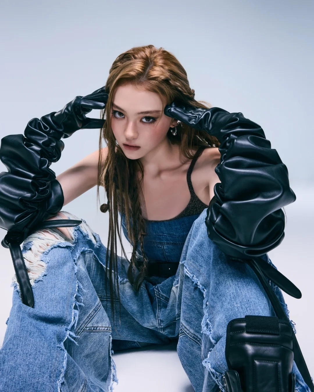 Nhan sắc sau 16 năm của "b&eacute; g&aacute;i đẹp nhất thế giới" g&acirc;y b&atilde;o to&agrave;n cầu- Ảnh 19.