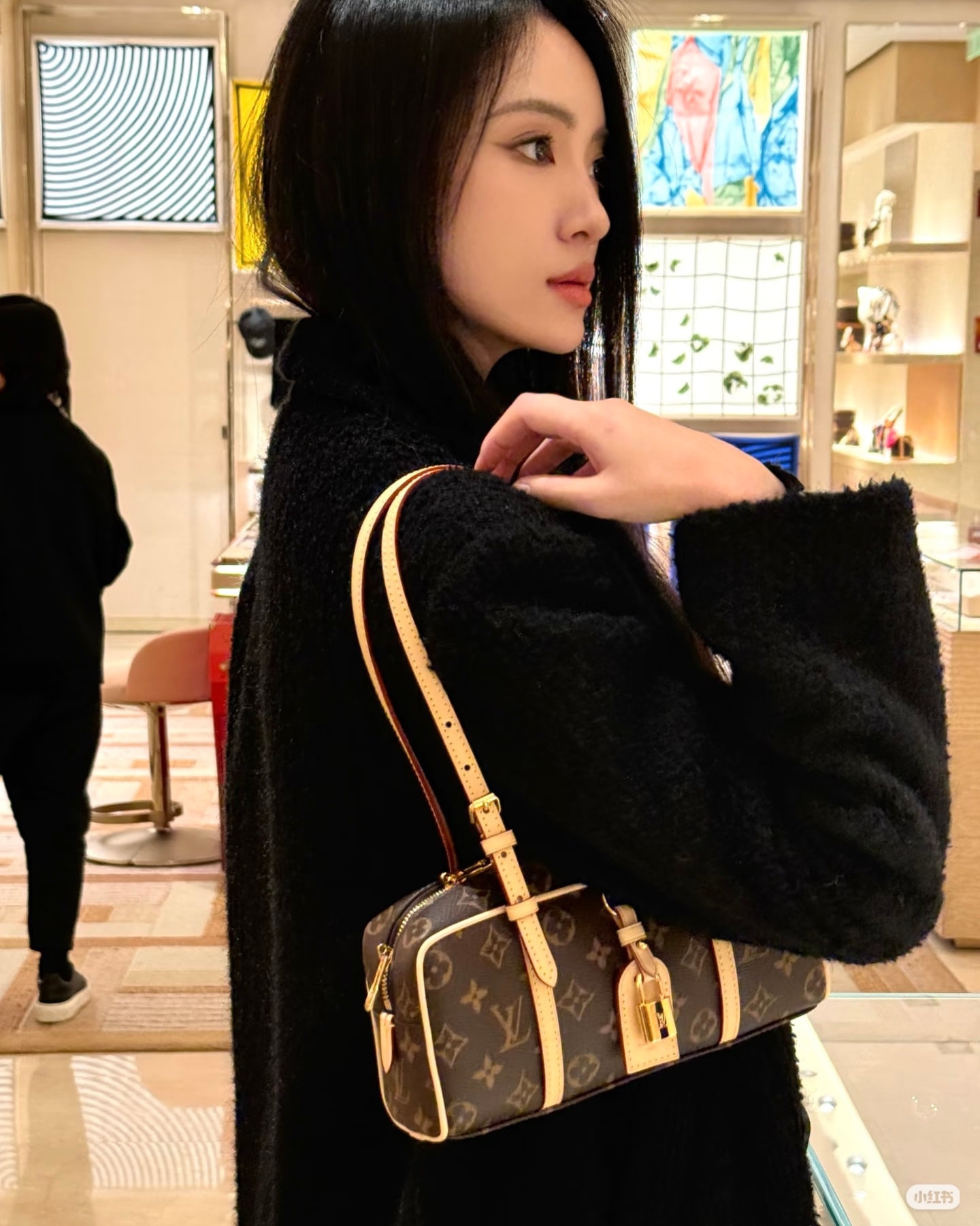 2026, d&aacute;ng t&uacute;i n&agrave;y sẽ hiện diện khắp nơi: Jennie đẩy Chanel hot nhất trend, giờ th&igrave; brand n&agrave;o cũng c&oacute;- Ảnh 14.