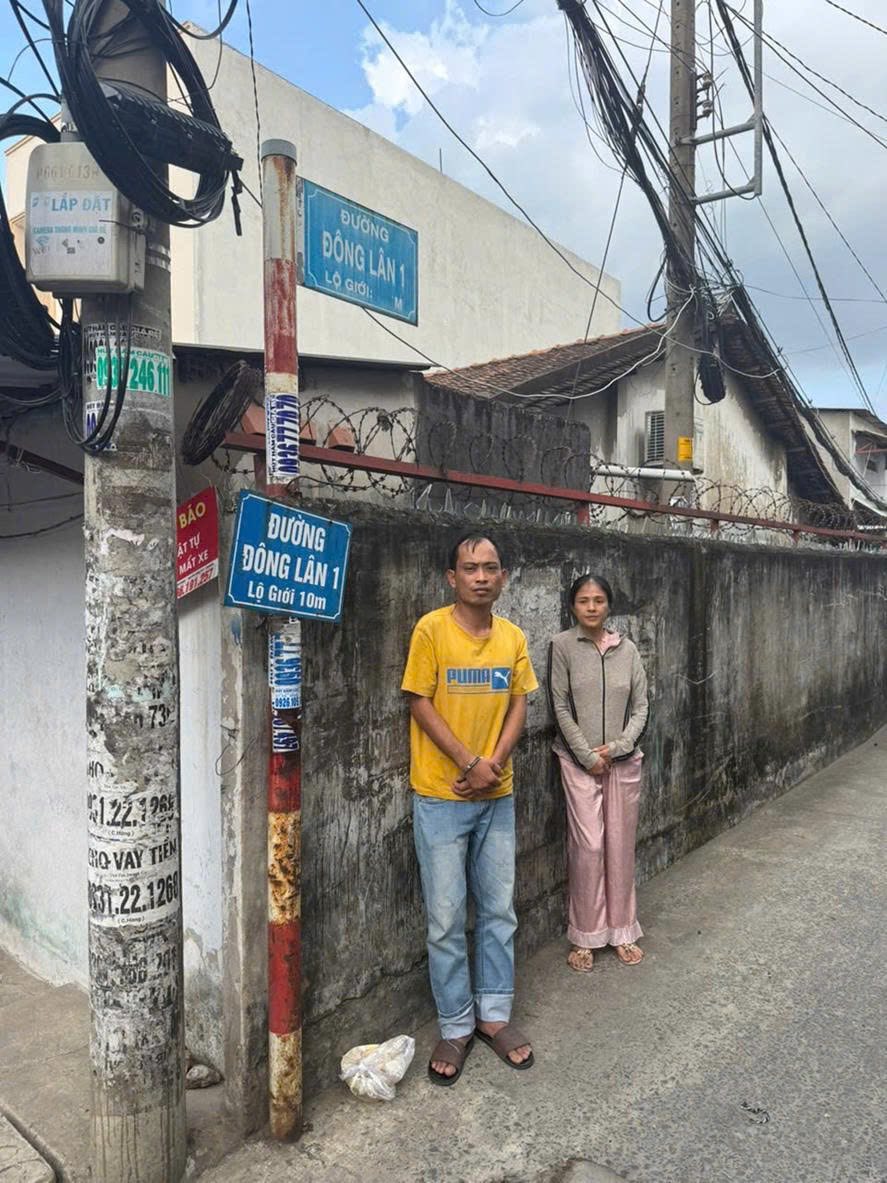 Đột k&iacute;ch nh&agrave; nghỉ Mimosa, bắt nữ qu&aacute;i Phạm Thị B&iacute;ch Duy&ecirc;n c&ugrave;ng &ldquo;kh&aacute;ch quen&rdquo; Nguyễn V&otilde; Đăng Ho&agrave;ng- Ảnh 1.