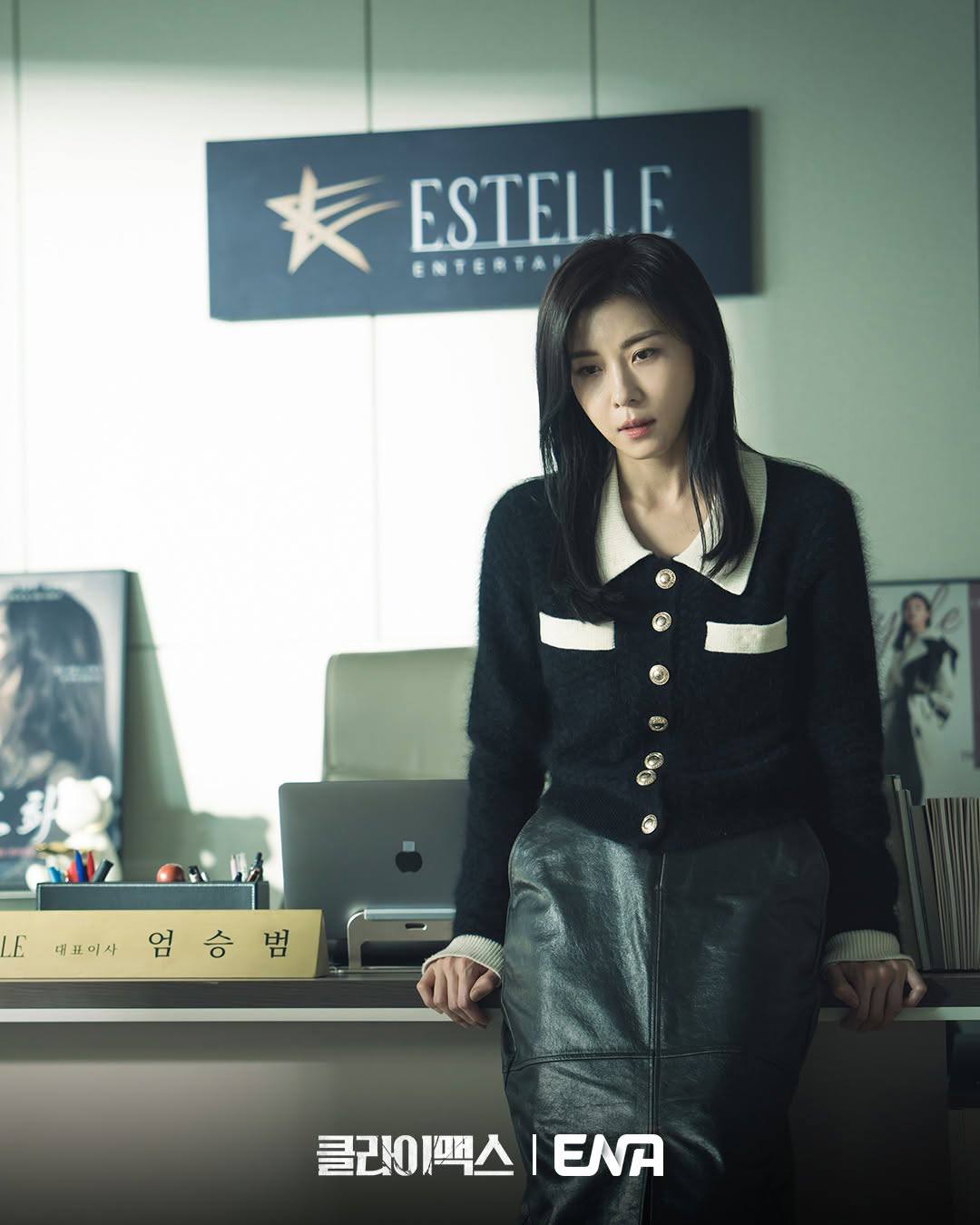 Phim mới của Joo Ji Hoon cháy ngoài sức tưởng tượng: Nam chính mặt búng ra “chữ đểu”, mang ngay tập 2 đến đây- Ảnh 4. Phim mới của Joo Ji Hoon cháy ngoài sức tưởng tượng: Nam chính mặt búng ra “chữ đểu”, mang ngay tập 2 đến đây- Ảnh 4.