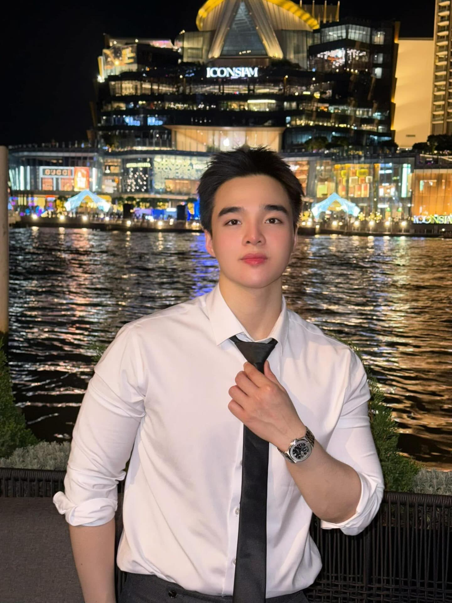 Clip Tun Phạm "chốt" căn chung cư hơn 50 tỷ, view đẹp nhất H&agrave; Nội khiến c&otilde;i mạng ồn &agrave;o- Ảnh 1.