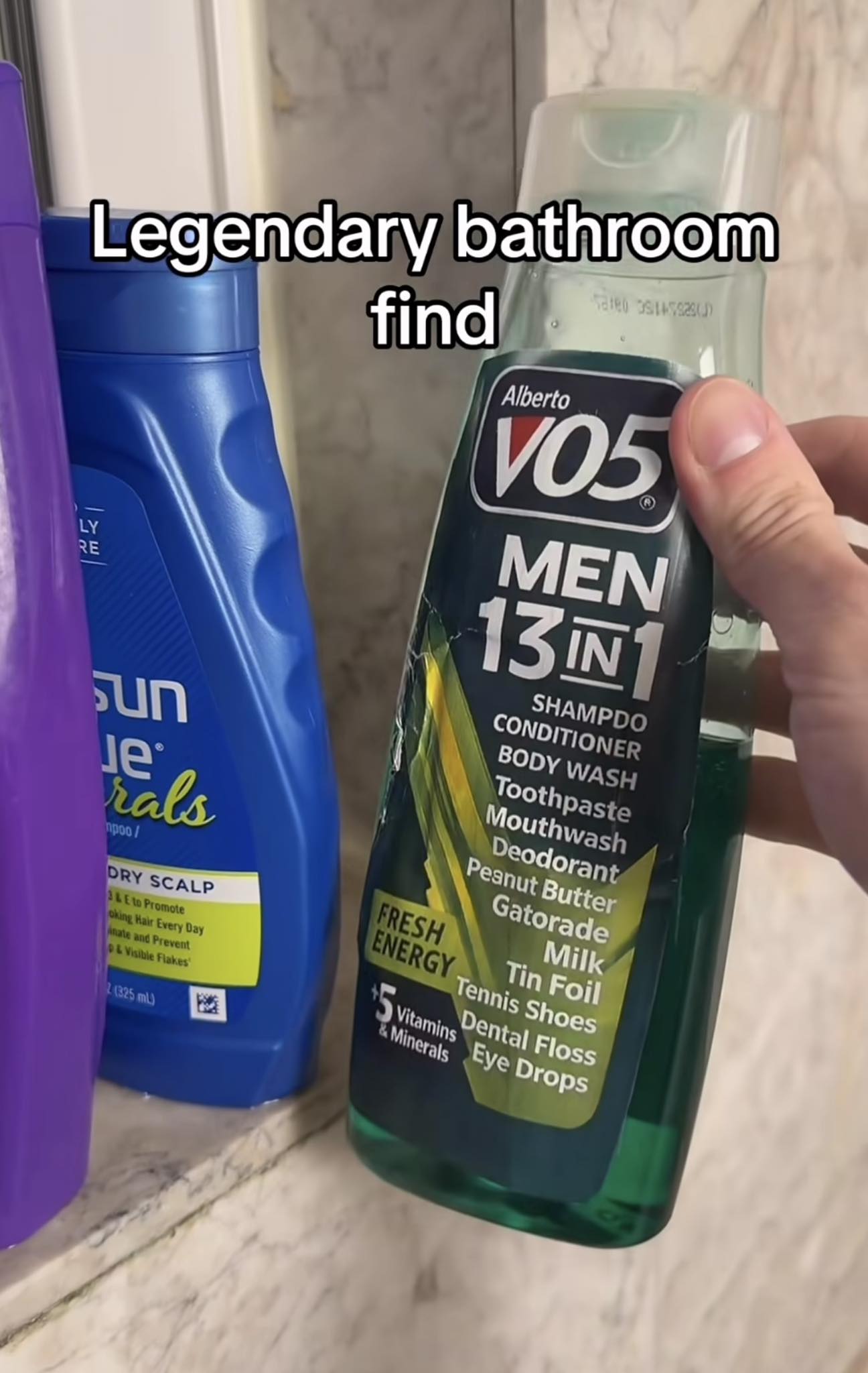 Chai sữa tắm 13 in 1 đang viral: Thực hư m&oacute;n đồ mọi người đ&agrave;n &ocirc;ng đều cần?- Ảnh 1.