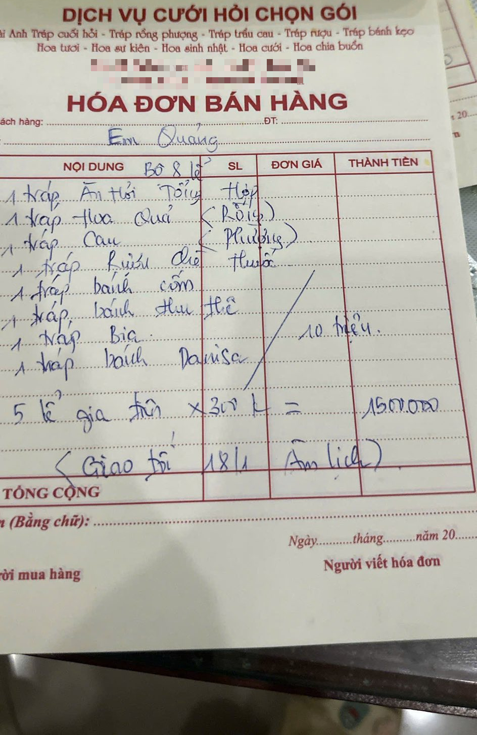Đặt tr&aacute;p cưới 11,5 triệu nhưng nhận về to&agrave;n hoả quả thối rữa, ch&uacute; rể phải xin lỗi bố mẹ vợ: Ph&iacute;a dịch vụ n&oacute;i g&igrave;?- Ảnh 2.