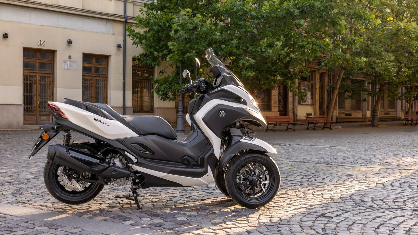 Yamaha tr&igrave;nh l&agrave;ng xe m&aacute;y 3 b&aacute;nh c&oacute; t&uacute;i kh&iacute;- Ảnh 11.