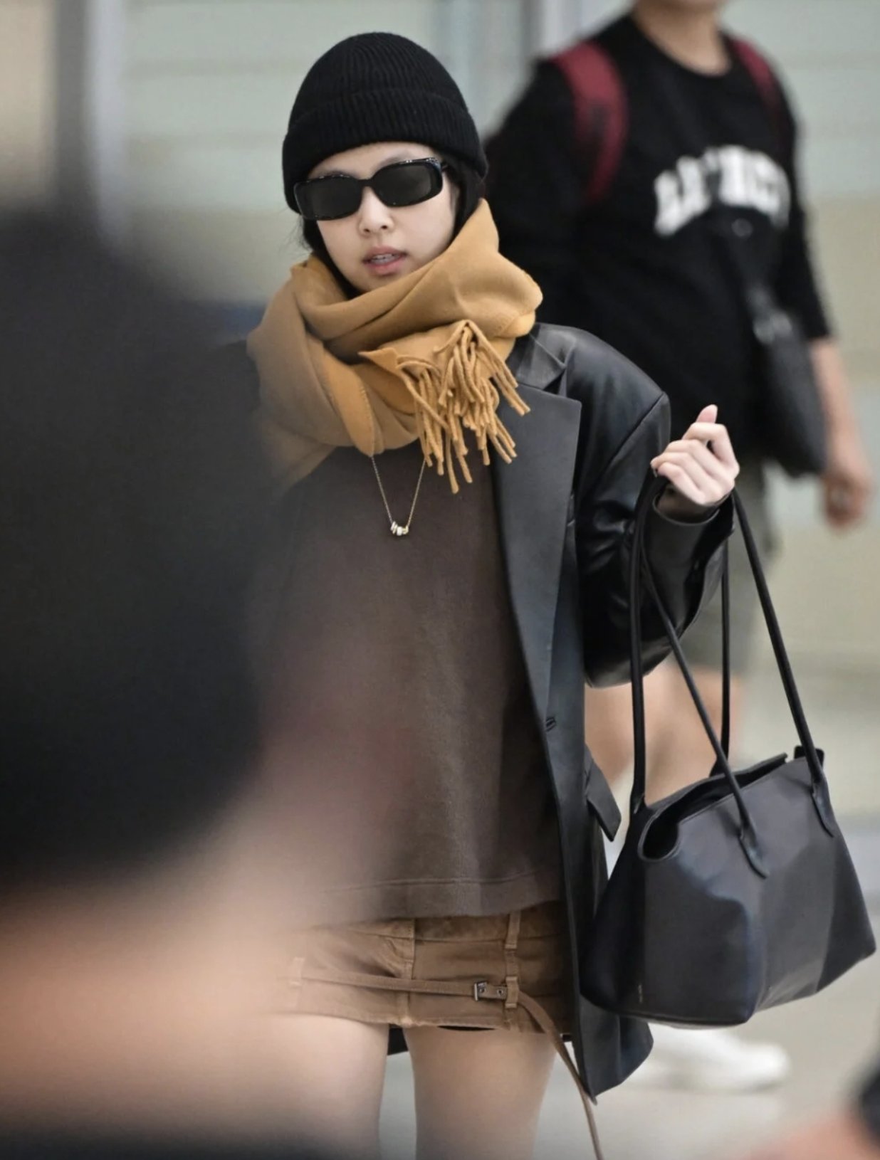 2026, d&aacute;ng t&uacute;i n&agrave;y sẽ hiện diện khắp nơi: Jennie đẩy Chanel hot nhất trend, giờ th&igrave; brand n&agrave;o cũng c&oacute;- Ảnh 23.