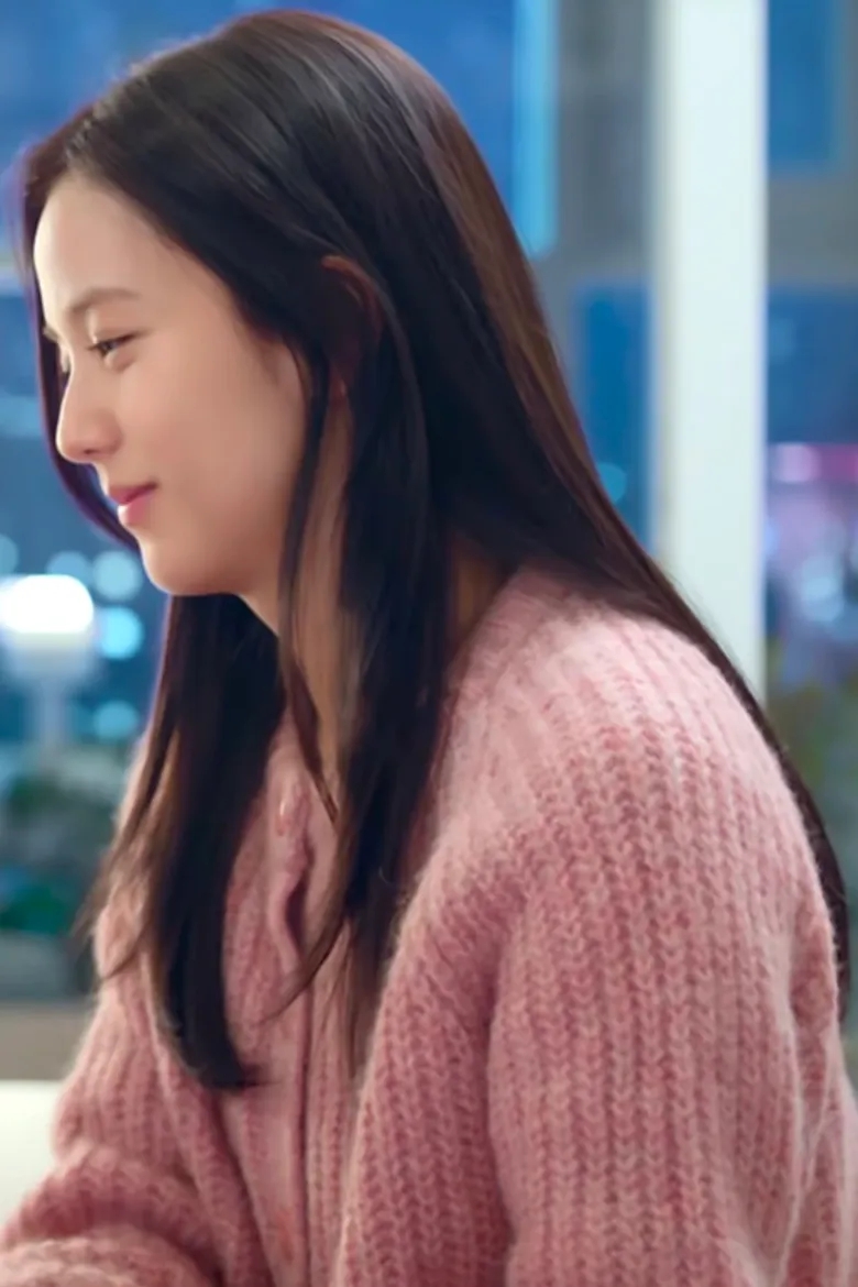 Diễn xuất g&acirc;y tranh c&atilde;i nhưng style phim mới của Jisoo th&igrave; 0 người ch&ecirc;- Ảnh 17.