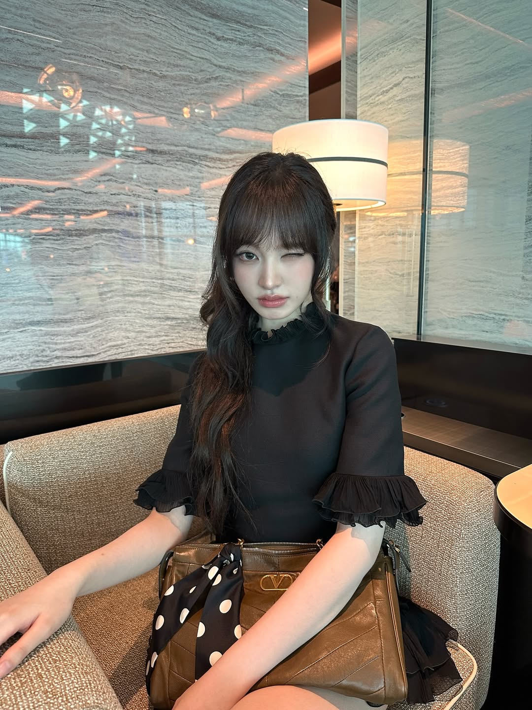 Giảm c&acirc;n giống như "thần ch&uacute;" l&ecirc;n hương của mỹ nh&acirc;n showbiz: Nhan sắc thăng hạng, ăn mặc đẹp tuyệt đối- Ảnh 23.