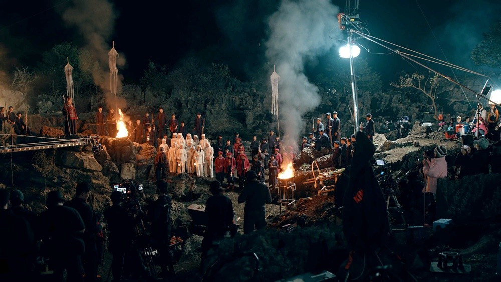 Xuất hiện phim Việt được b&aacute;o quốc tế khen &ldquo;tham vọng nhất Việt Nam&rdquo;, nữ ch&iacute;nh đ&oacute;ng 3 phim c&aacute;n mốc 1300 tỷ- Ảnh 3.