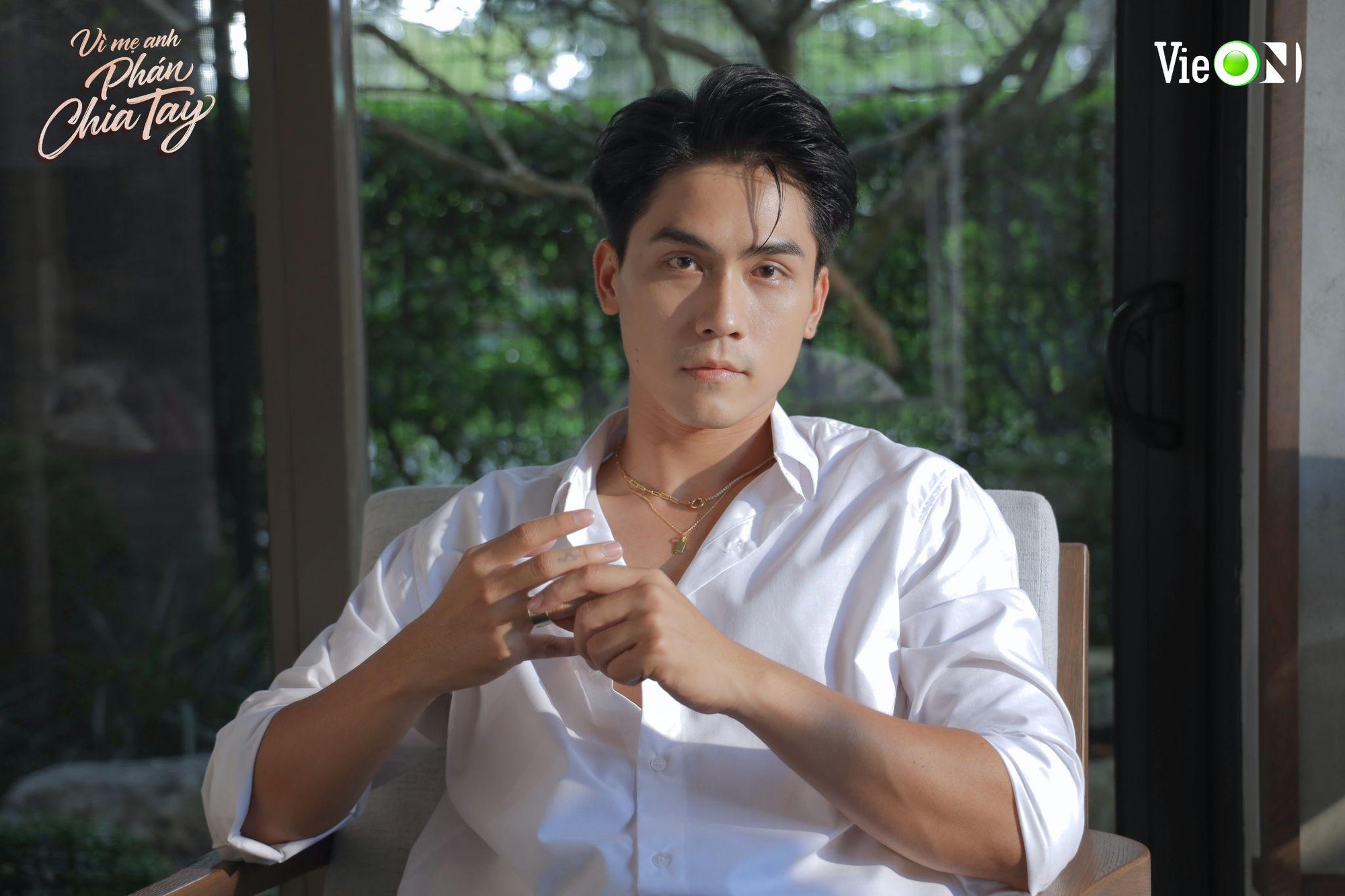 H&oacute;a đi&ecirc;n với c&aacute;c &ldquo;tổng t&agrave;i&rdquo; tr&ecirc;n m&agrave;n ảnh th&aacute;ng 3: Visual đẹp trai, mắt nh&igrave;n cục đ&aacute; cũng t&igrave;nh- Ảnh 5.