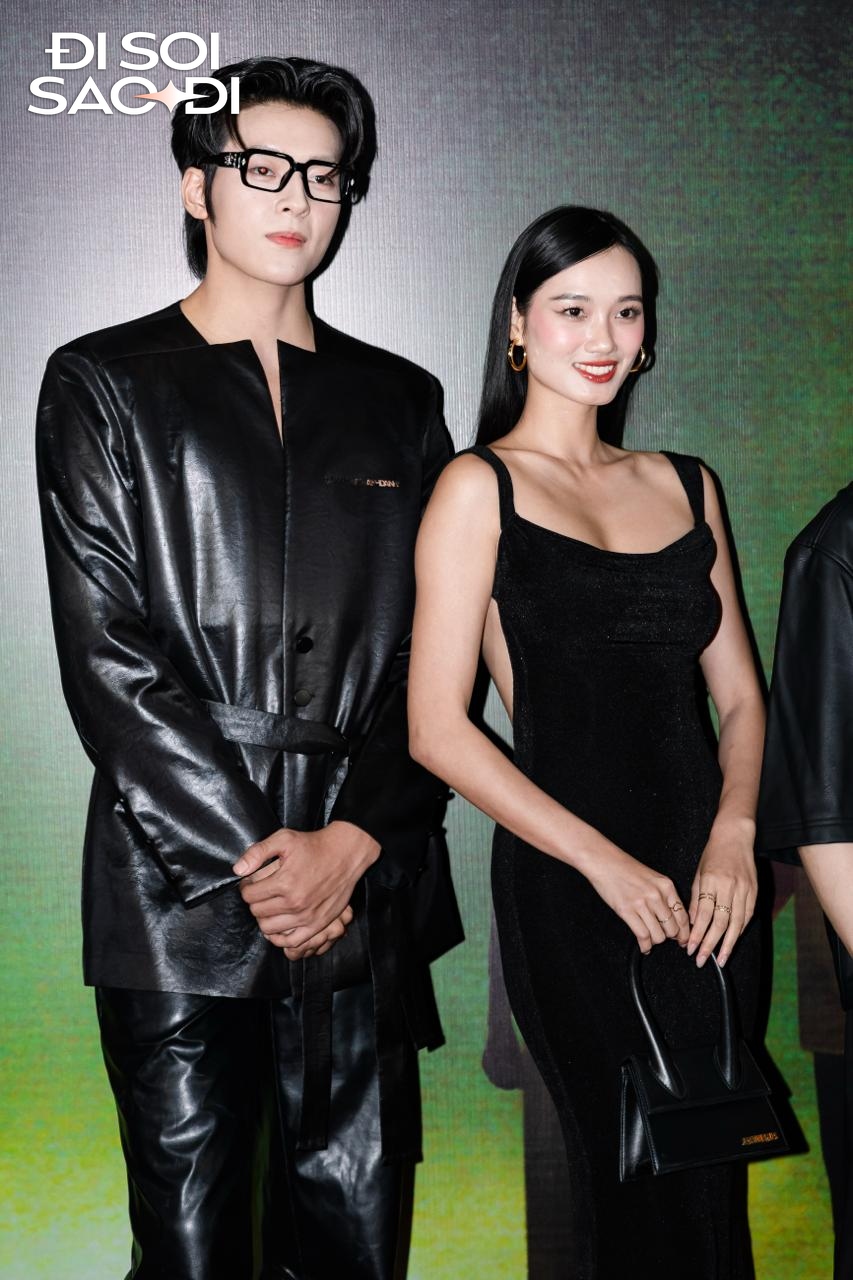 Thảm đỏ HOT nhất h&ocirc;m nay: Tiểu Vy thua Thần Vệ Nữ mỗi c&aacute;i t&ecirc;n, cặp đ&ocirc;i diễn vi&ecirc;n - Hoa hậu đẹp ph&aacute;t hờn- Ảnh 13.