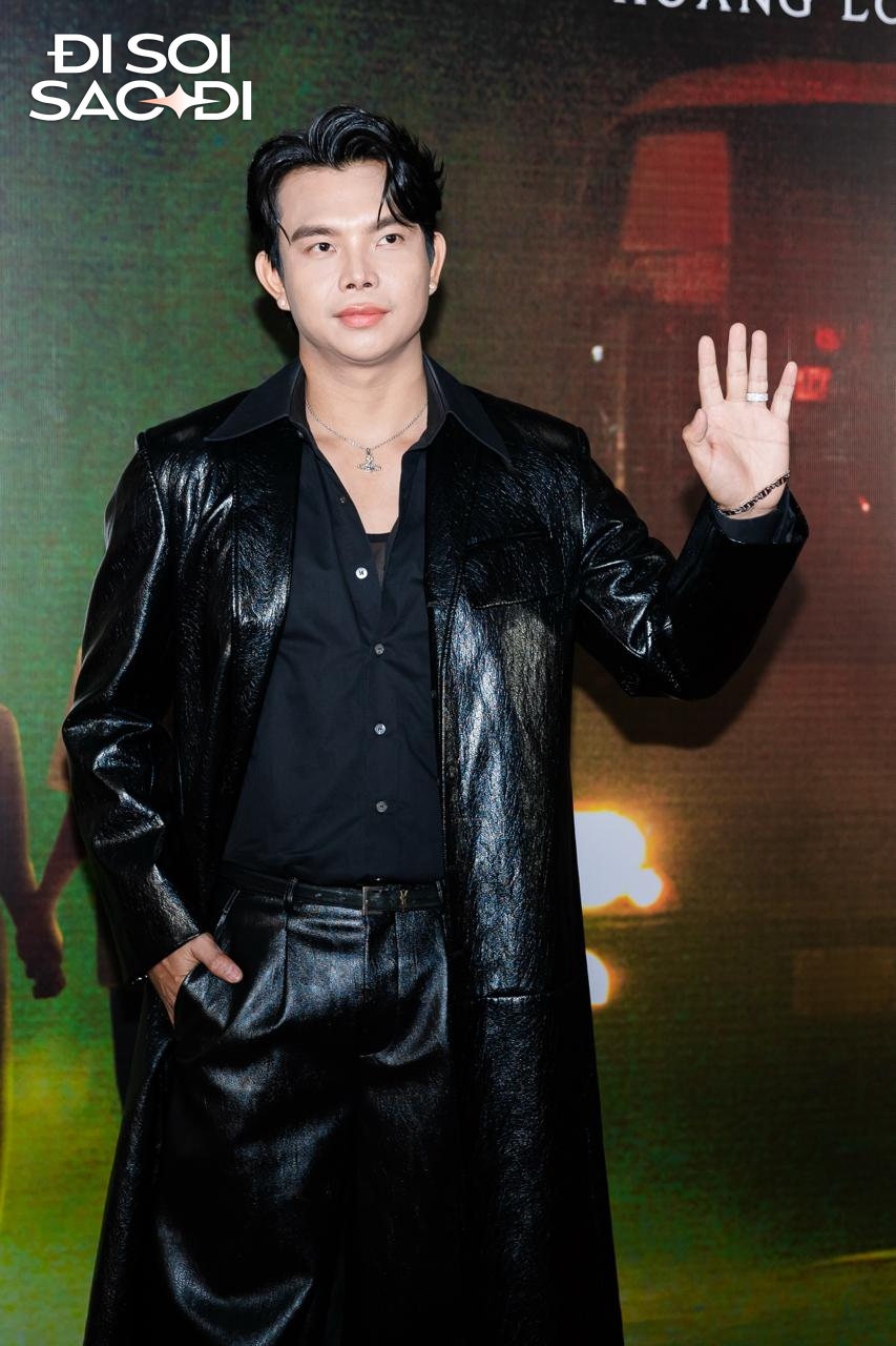 Thảm đỏ HOT nhất h&ocirc;m nay: Tiểu Vy thua Thần Vệ Nữ mỗi c&aacute;i t&ecirc;n, cặp đ&ocirc;i diễn vi&ecirc;n - Hoa hậu đẹp ph&aacute;t hờn- Ảnh 9.