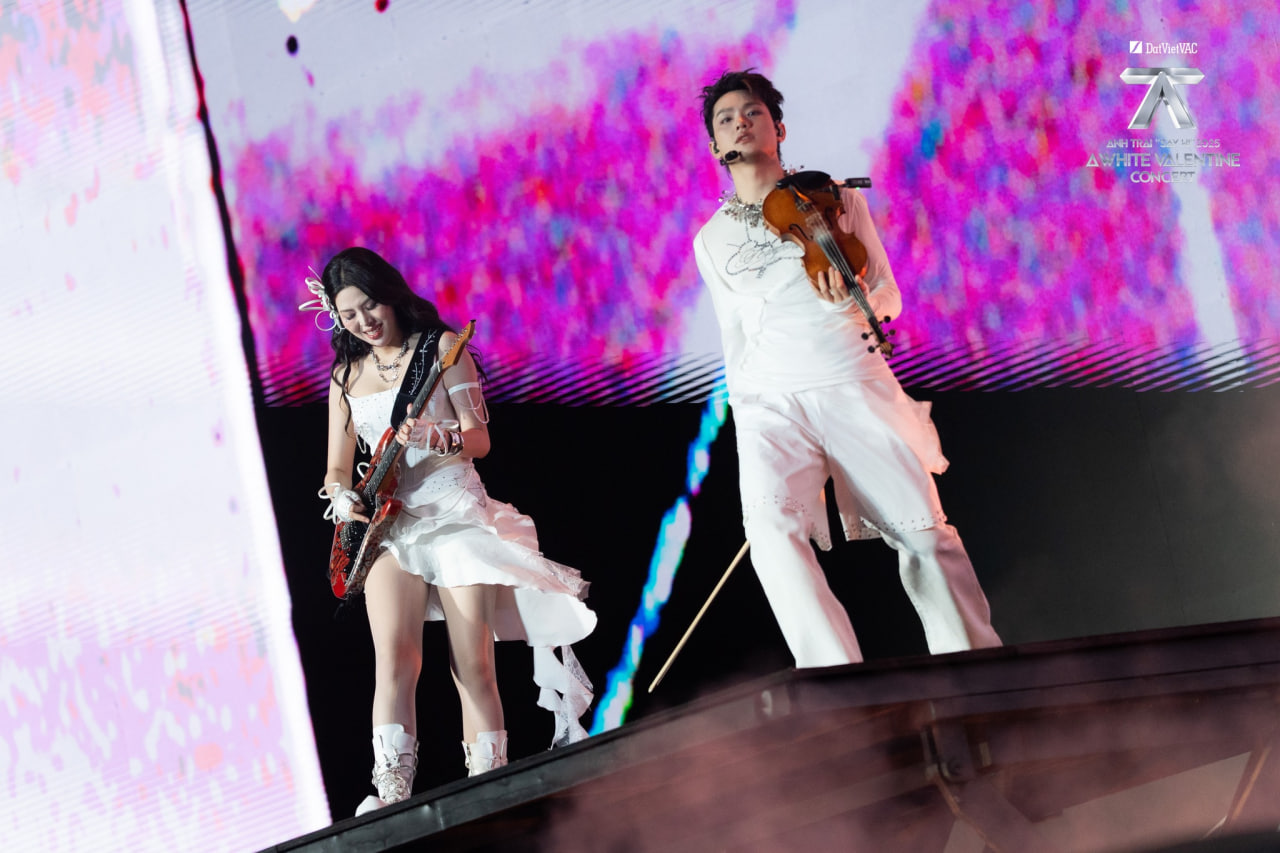 Concert Anh Trai Say Hi 2025 tại Mỹ Đ&igrave;nh: Nhiều bất ngờ, d&agrave;n Anh Trai kh&oacute;c nấc tr&ecirc;n s&acirc;n khấu, xem xong đồng loạt y&ecirc;u cầu Day 3- 4- Ảnh 5.