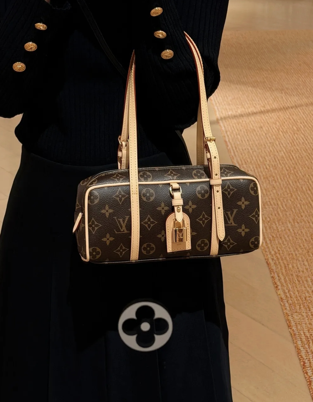 2026, d&aacute;ng t&uacute;i n&agrave;y sẽ hiện diện khắp nơi: Jennie đẩy Chanel hot nhất trend, giờ th&igrave; brand n&agrave;o cũng c&oacute;- Ảnh 13.