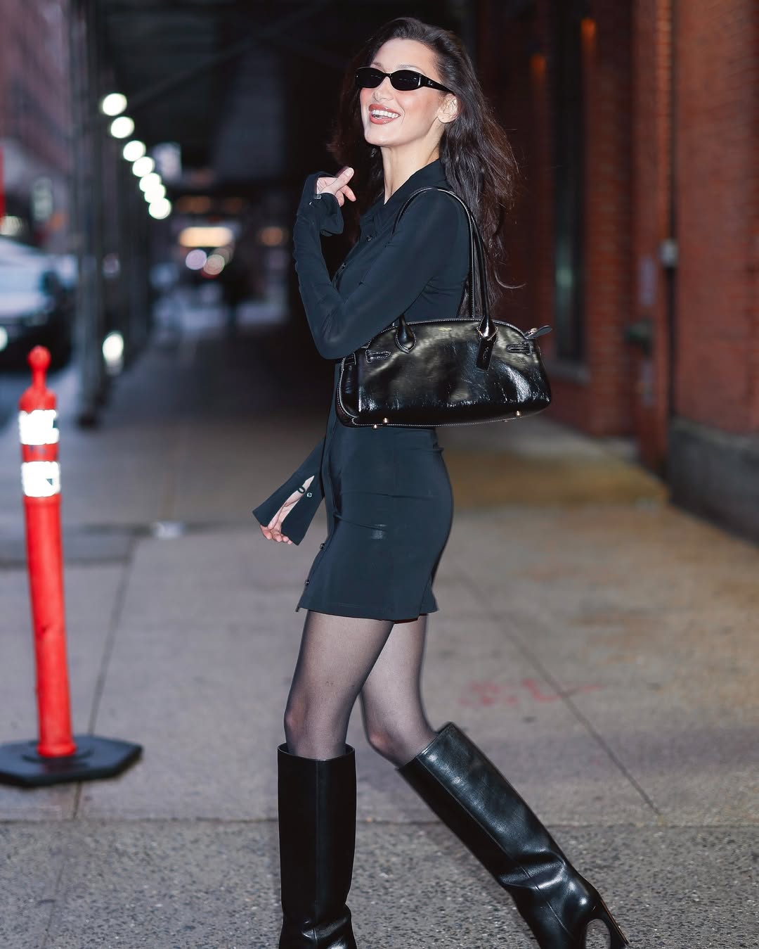 2026, d&aacute;ng t&uacute;i n&agrave;y sẽ hiện diện khắp nơi: Jennie đẩy Chanel hot nhất trend, giờ th&igrave; brand n&agrave;o cũng c&oacute;- Ảnh 6.