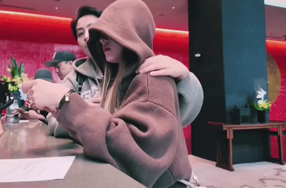 Xo&agrave;i Non tung chi tiết 1 ng&agrave;y b&ecirc;n Gil L&ecirc; l&agrave;m lộ t&iacute;nh c&aacute;ch thật, netizen: Gil thay đổi qu&aacute; nhiều!- Ảnh 2.