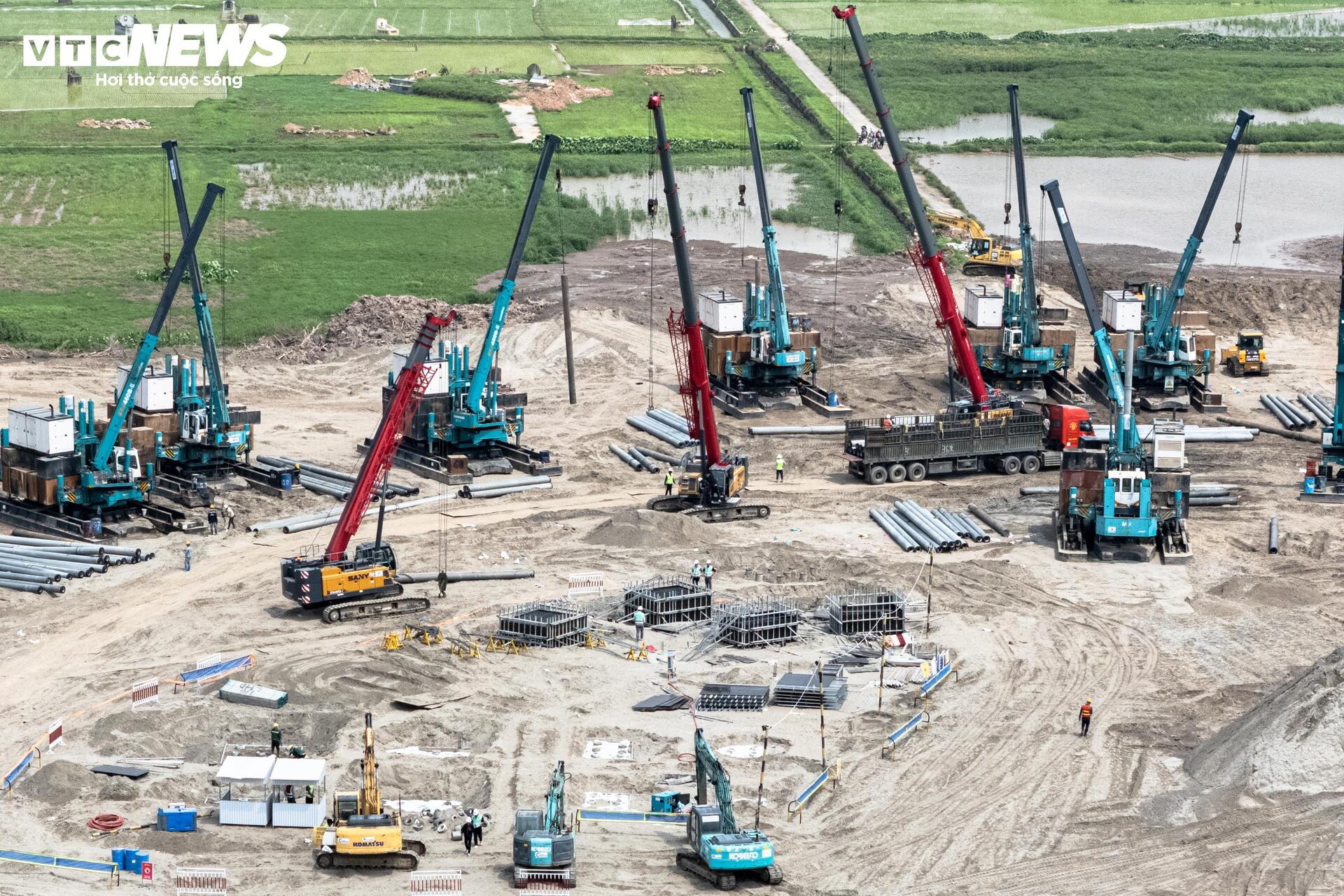 H&igrave;nh h&agrave;i s&acirc;n vận động Trống Đồng lớn nhất thế giới ở ngoại th&agrave;nh H&agrave; Nội- Ảnh 12.