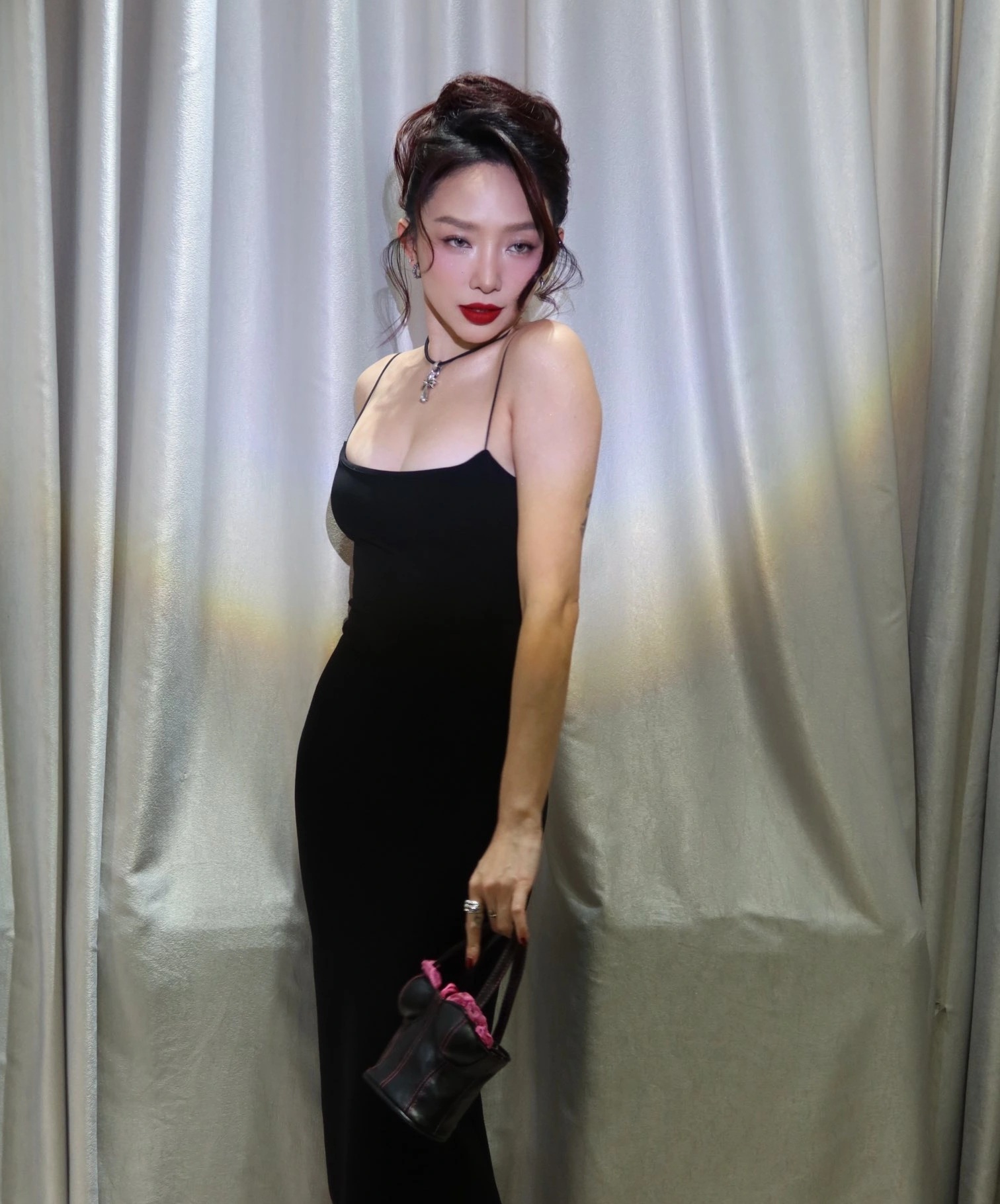 T&igrave;nh h&igrave;nh căn biệt thự của T&oacute;c Ti&ecirc;n - Touliver tại Đ&agrave; Lạt- Ảnh 5.