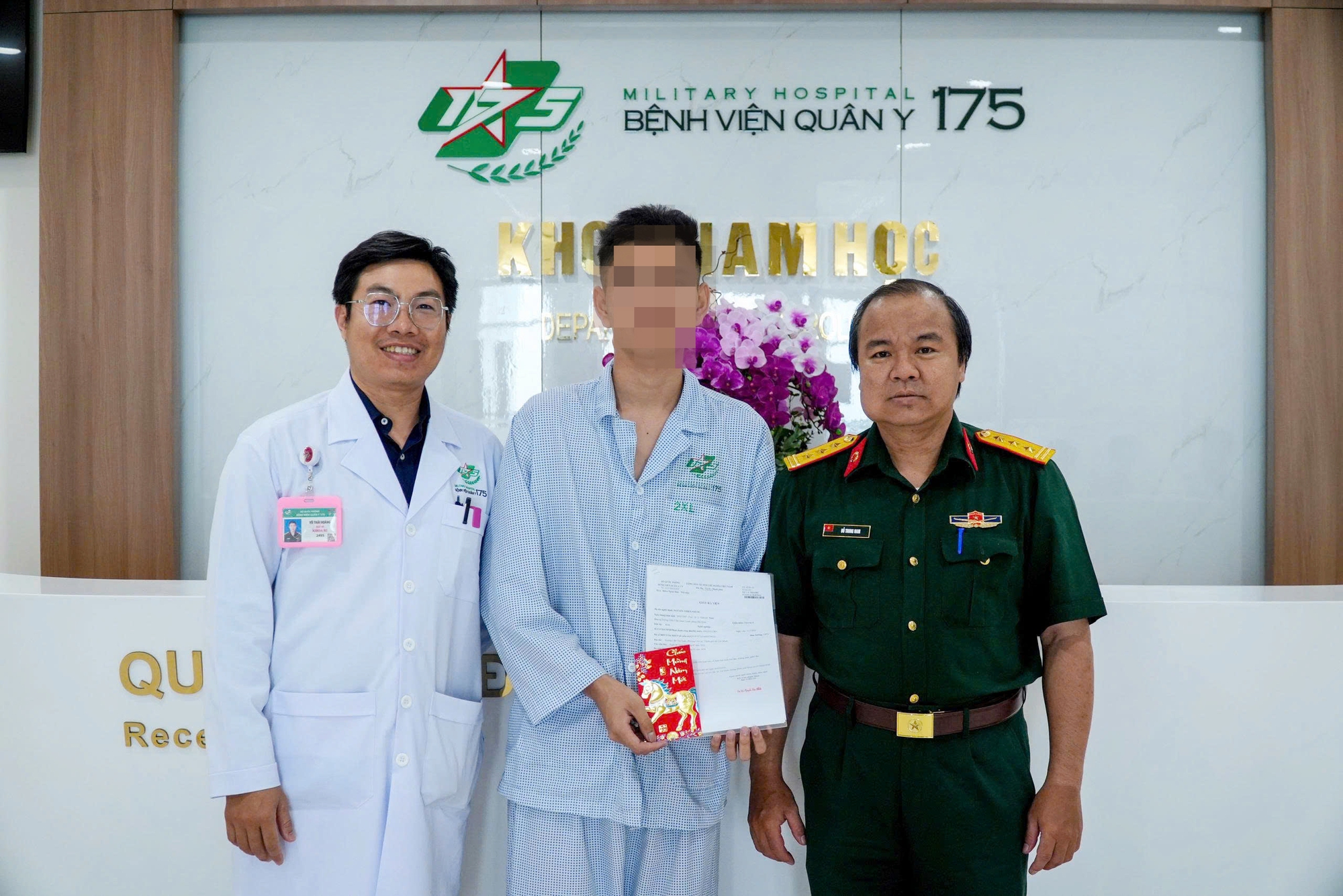 Đau &acirc;m ỉ rồi diễn tiến nhanh, nam sinh vi&ecirc;n su&yacute;t mất tinh ho&agrave;n- Ảnh 2.