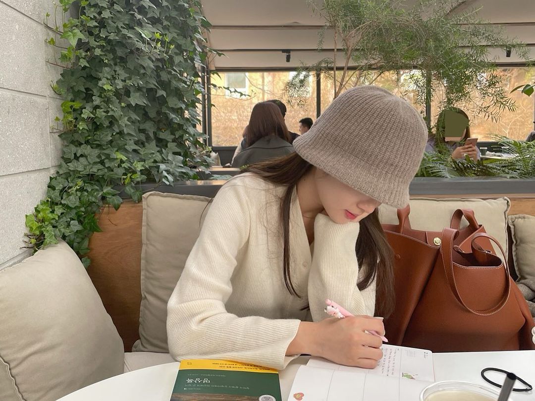 4 con gi&aacute;p c&agrave;ng học l&ecirc;n cao c&agrave;ng tỏa s&aacute;ng- Ảnh 1.