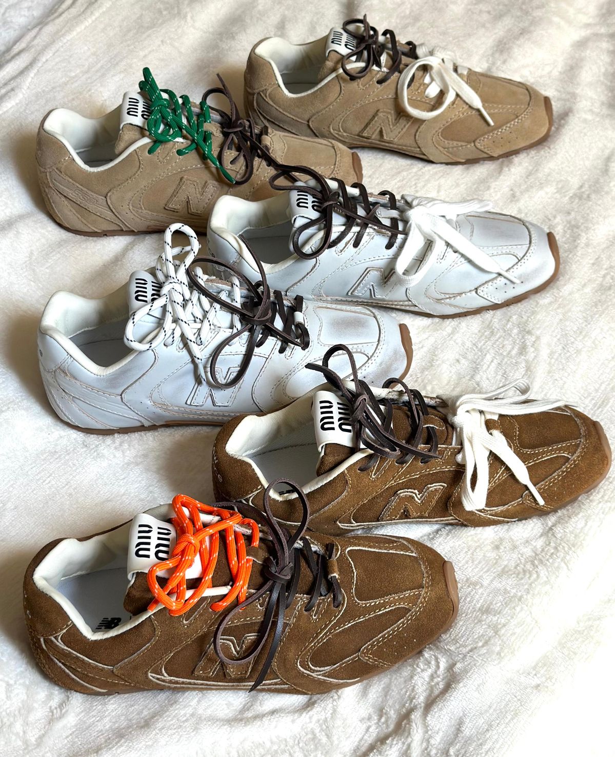 Sneakers mới toanh của Nike gi&uacute;p bạn kh&ocirc;ng cần bỏ cả ng&agrave;n đ&ocirc; mua Miu Miu x New Balance nữa- Ảnh 2.