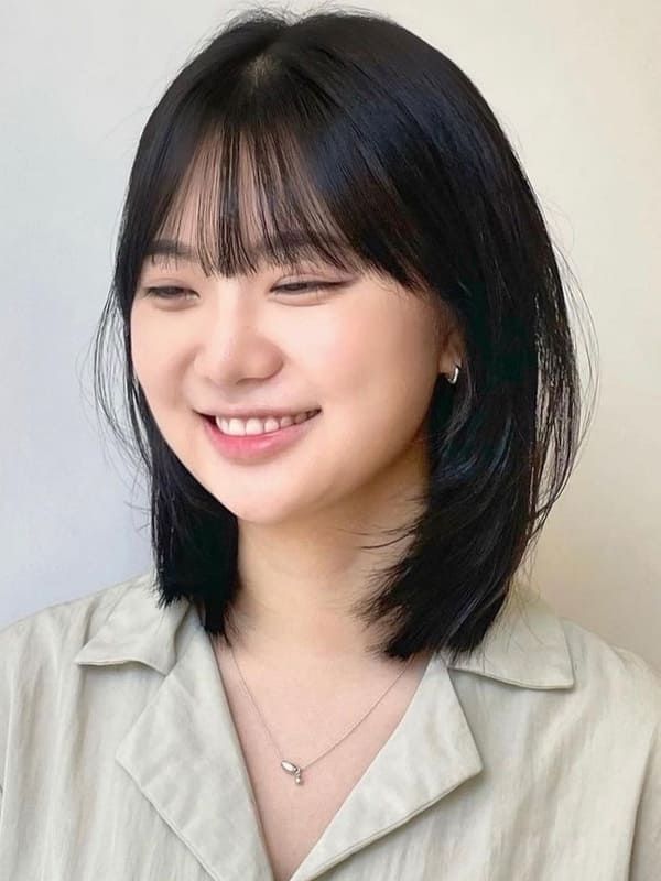 T&oacute;c layer cho mặt tr&ograve;n: Cắt thế n&agrave;o để gọn mặt?- Ảnh 4.