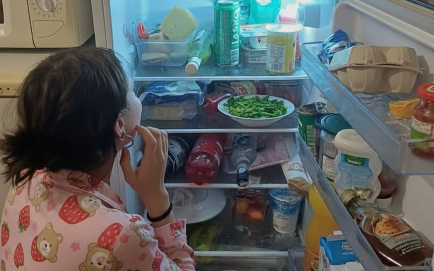 3 người một nh&agrave; c&ugrave;ng mắc ung thư gan, b&aacute;c sĩ n&oacute;i thẳng: 5 thực phẩm n&agrave;y để l&acirc;u trong tủ lạnh "ph&aacute; gan"- Ảnh 4.