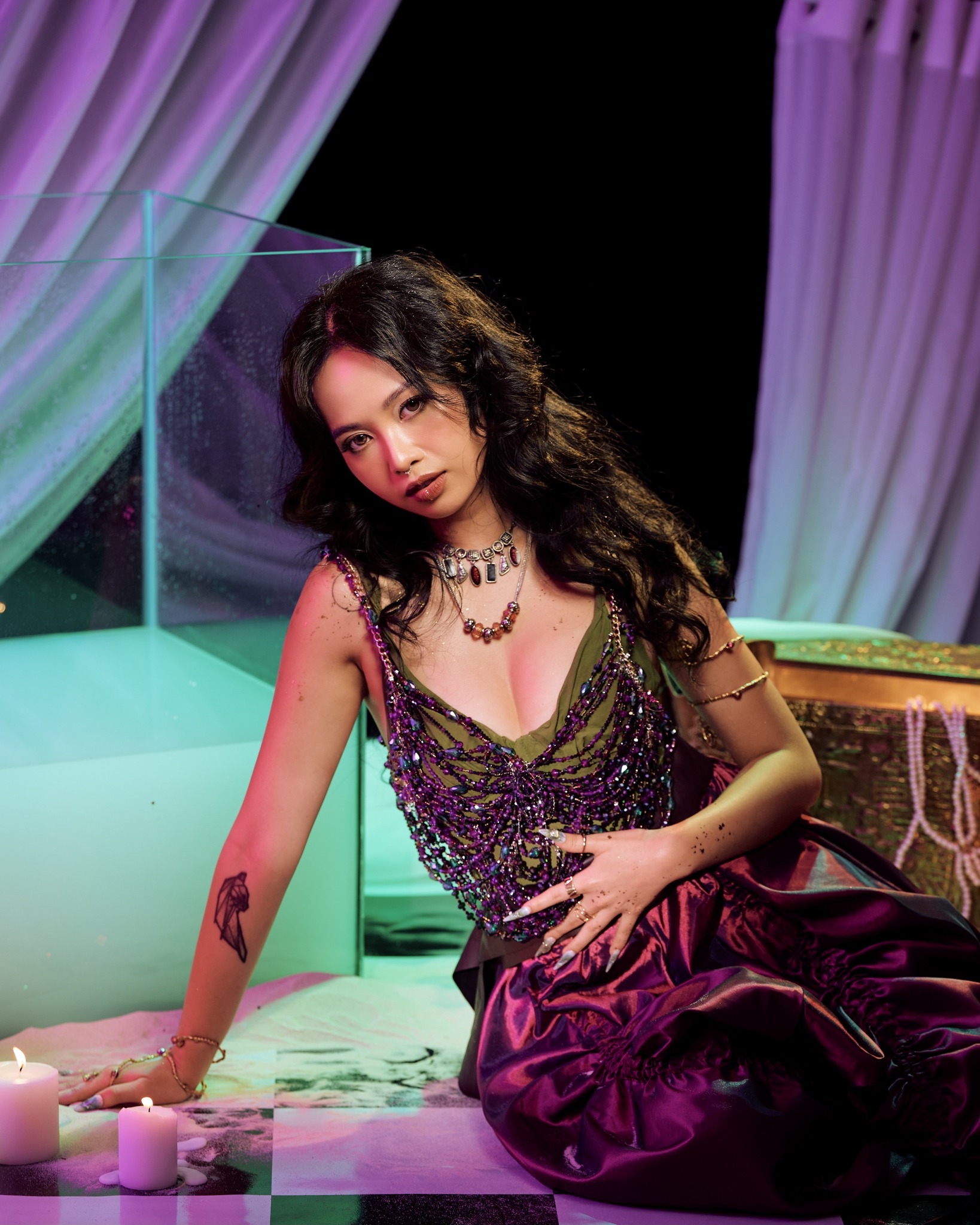 Thời đỉnh cao "hiện tượng cướp hit" n&agrave;y đ&atilde; l&agrave; 10 năm trước: Xo&aacute; sạch MXH ở ẩn khi đang nổi tiếng, c&ocirc;ng khai y&ecirc;u TikToker- Ảnh 4.