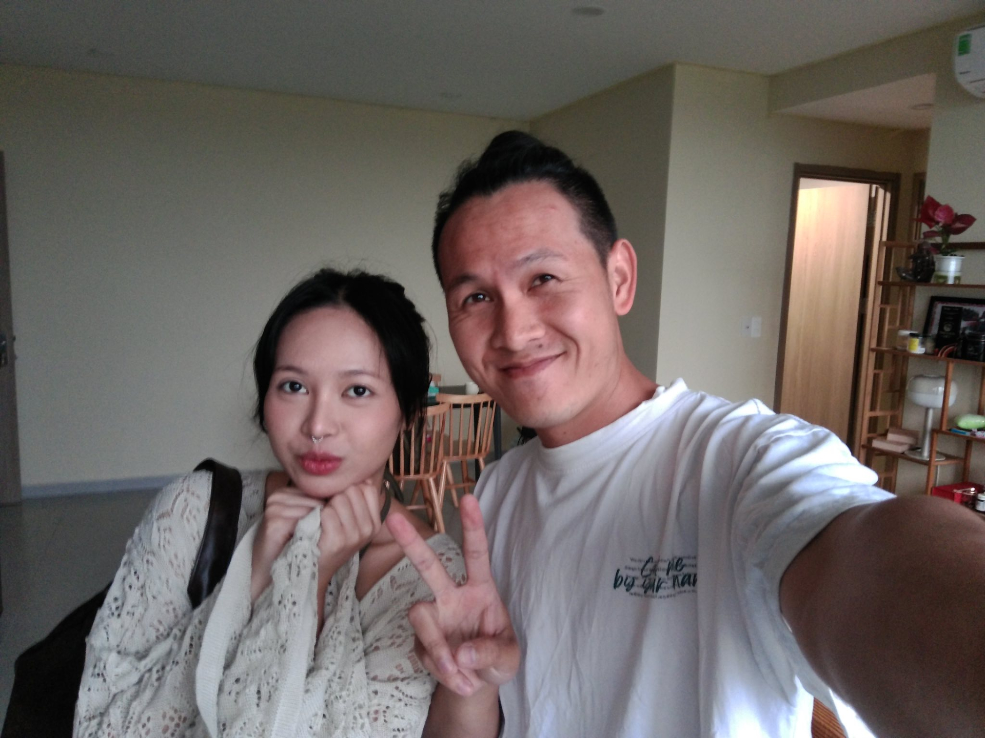 Thời đỉnh cao "hiện tượng cướp hit" n&agrave;y đ&atilde; l&agrave; 10 năm trước: Xo&aacute; sạch MXH ở ẩn khi đang nổi tiếng, c&ocirc;ng khai y&ecirc;u TikToker- Ảnh 7.