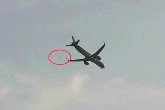 Phạt 40 triệu đồng, truy cứu tr&aacute;ch nhiệm h&igrave;nh sự nếu l&agrave;m điều n&agrave;y ở s&acirc;n bay- Ảnh 1.