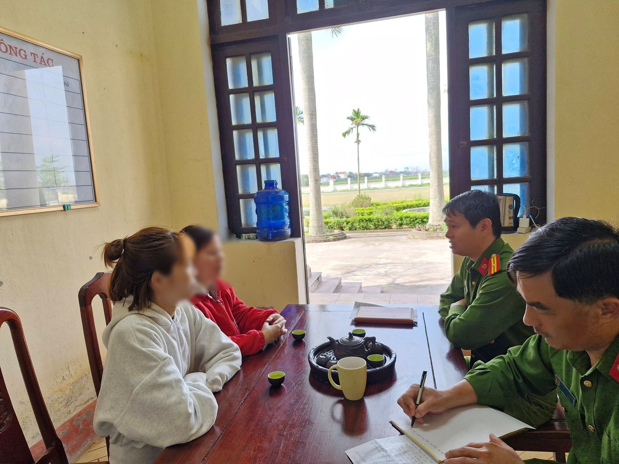 Nữ sinh 13 tuổi &ldquo;mất t&iacute;ch&rdquo; từ 6h s&aacute;ng, tối gia đ&igrave;nh ở Ninh B&igrave;nh nhận tin nhắn đ&ograve;i 15 triệu chuộc người- Ảnh 1.