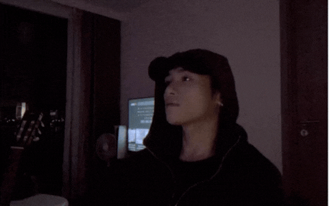 Mỹ nam Việt đang nổi đ&igrave;nh đ&aacute;m th&igrave; mất tăm mất t&iacute;ch, tung 1 video khiến ai nấy x&ocirc;n xao- Ảnh 1.