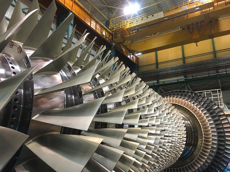 Cỗ m&aacute;y 220 tấn của Nga mang &yacute; nghĩa sống c&ograve;n đối với "xứ sở Bạch Dương"- Ảnh 1.