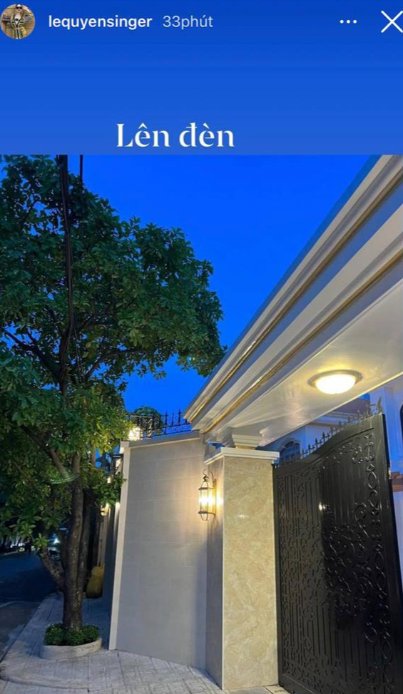 Biệt thự của "chị đại" Lệ Quy&ecirc;n: Cầu thang d&aacute;t v&agrave;ng l&oacute;ng l&aacute;nh như cung điện, tiết lộ 3,6 tỷ chỉ đủ x&acirc;y c&aacute;i cổng nh&agrave;- Ảnh 4.