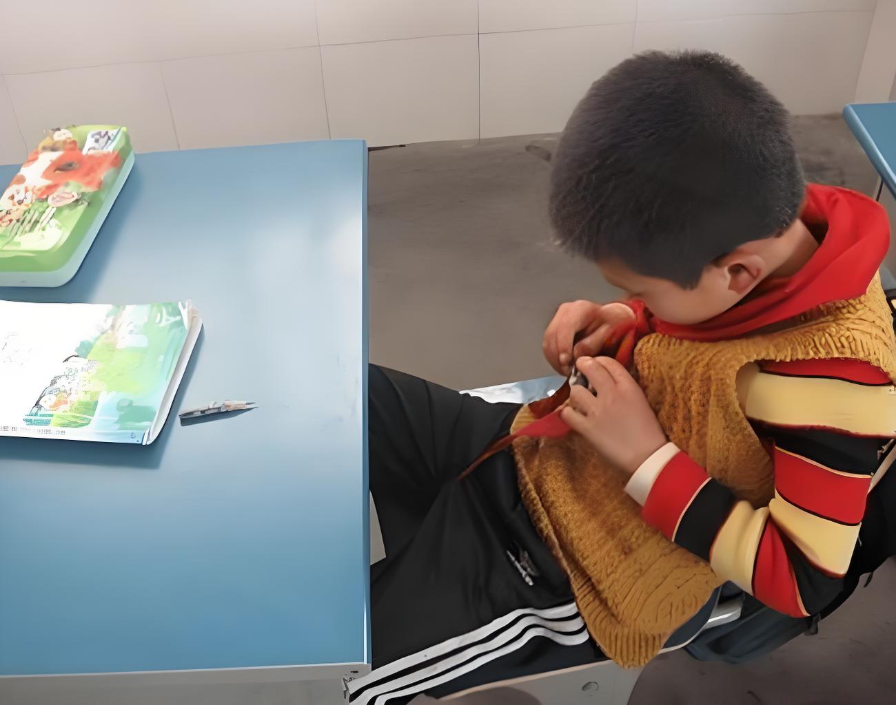 Những đứa trẻ hay thẫn thờ c&oacute; g&igrave; đặc biệt? Nghi&ecirc;n cứu Oxford đưa ra c&acirc;u trả lời khiến nhiều phụ huynh phải suy nghĩ lại- Ảnh 1.