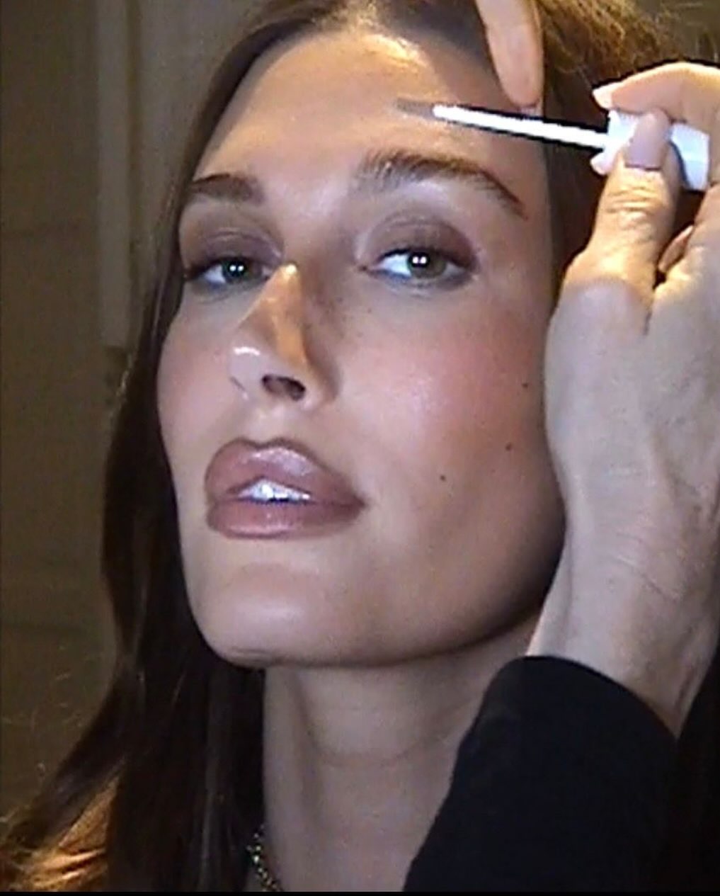 Hailey Bieber diện đồ ren đi chơi đ&ecirc;m c&ugrave;ng Justin Bieber: C&ocirc; vợ mặc v&aacute;y ngủ đẹp nhất trần đời đ&acirc;y sao?- Ảnh 7.