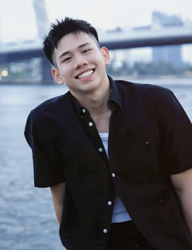 C&aacute;ch nam thần bơi lội thế hệ mới - Quang Thuấn - em trai &Aacute;nh Vi&ecirc;n tr&aacute;nh bị tổn thương v&igrave; chuyện t&igrave;nh cảm- Ảnh 3.