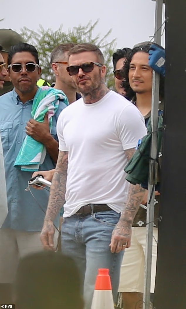 Định mệnh tr&ecirc;u ngươi: Bố con David Beckham - Brooklyn ở c&ugrave;ng kh&aacute;ch sạn, c&aacute;ch nhau v&agrave;i bước ch&acirc;n nhưng kh&ocirc;ng hề hay biết- Ảnh 2.