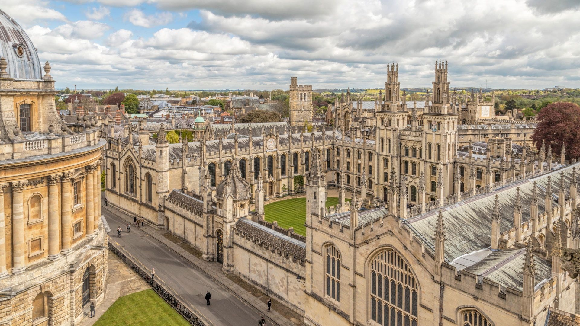 V&igrave; sao Đại học Oxford lại c&oacute; t&ecirc;n l&agrave; Oxford?- Ảnh 1.