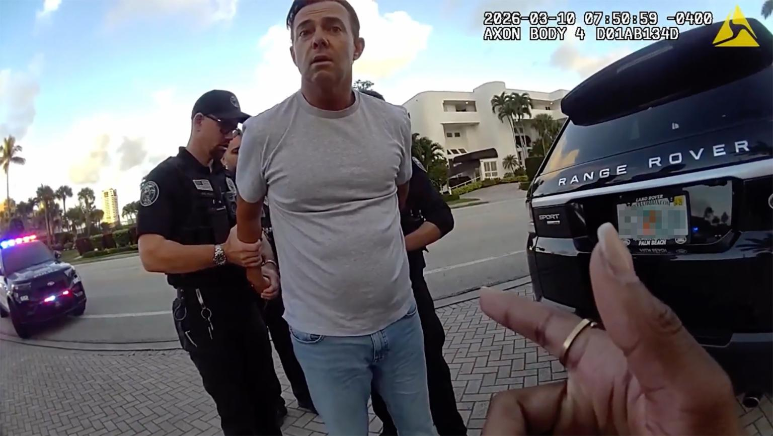 Bắt khẩn cấp vợ chồng sao truyền h&igrave;nh trộm cắp vặt h&agrave;ng trăm triệu đồng- Ảnh 3.