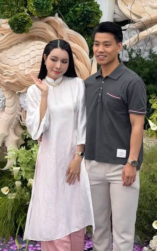 "B&ugrave;i Ho&agrave;ng Việt Anh lộ tin nhắn", "bạn g&aacute;i Văn Thanh ngo&agrave;i đời" l&agrave; 2 từ kh&oacute;a được t&igrave;m kiếm đột biến- Ảnh 6.