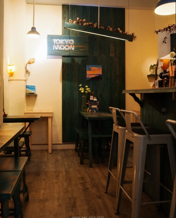 Qu&aacute;n c&agrave; ph&ecirc; ở TPHCM kh&ocirc;ng cho kh&aacute;ch ngồi qu&aacute; 1,5 tiếng sắp dừng kinh doanh- Ảnh 1.