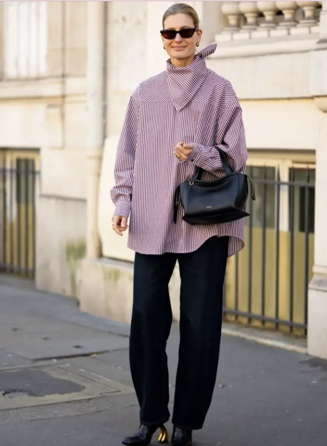 Chiếc &aacute;o đang g&acirc;y b&atilde;o m&ugrave;a xu&acirc;n năm nay: Hội mặc đẹp rần rần lăng x&ecirc;, cứ diện l&ecirc;n l&agrave; auto sang xịn!- Ảnh 21.